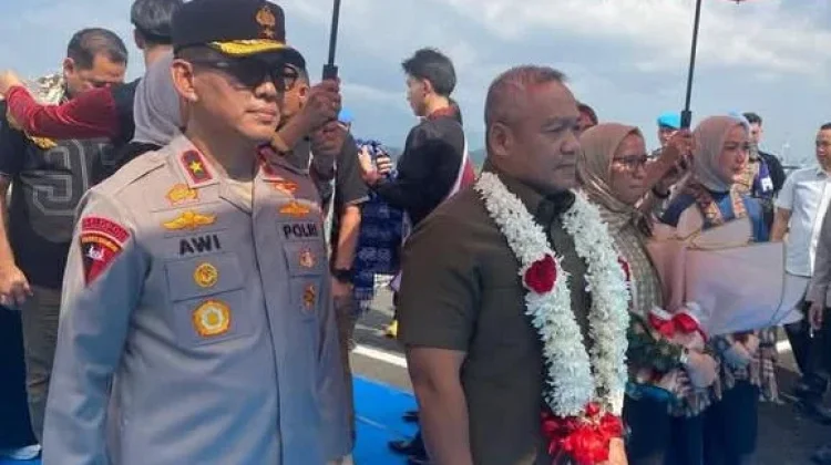 Tiba di Manado, Kapolda Sulut Yudo Hermanto Disambut Maengket