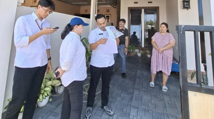 Panitia Ajudikasi PTSL Kantah Tomohon Laksanakan Pemeriksaan Lapang