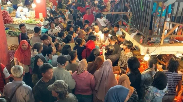 Cabai Bantuan dari Probolinggo di Pasar Bersehati Diserbu, Ludes dalam 30 Menit