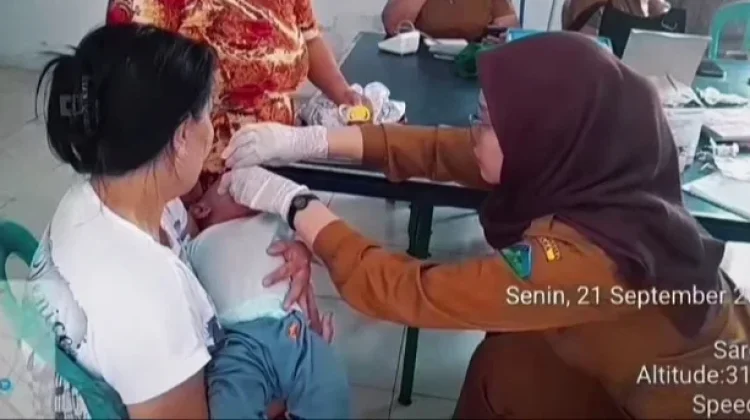 Puskesmas Airmadidi Gelar Posyandu di Kelurahan Sarongsong I
