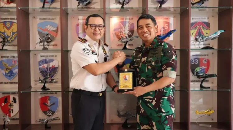 Kunjungan Silaturahmi Kakanwil Ditjen Imigrasi Sulut ke Lanud Sam Ratulangi