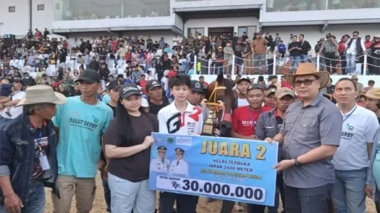 Kapolres Minahasa Serahkan Hadiah Juara Sulut Derby 2026