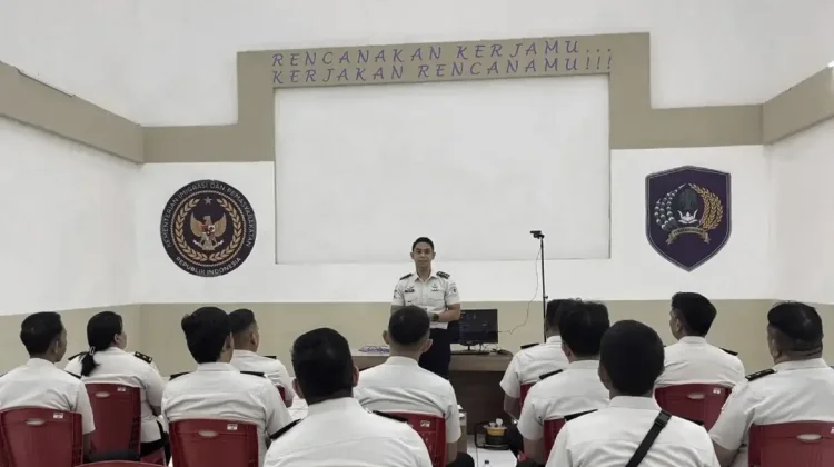 Kalapas Tondano Berikan Penguatan ke Jajaran, Tegaskan Disiplin dan Integritas