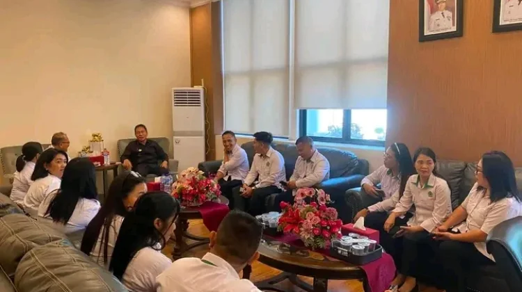 Audiensi Kakan Kemenag Minsel dengan Bupati Franky Wongkar