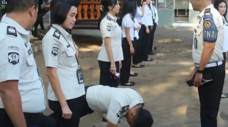 Kanwil Ditjenpas Sulut Terapkan Kedisiplinan Kepada Jajarannya