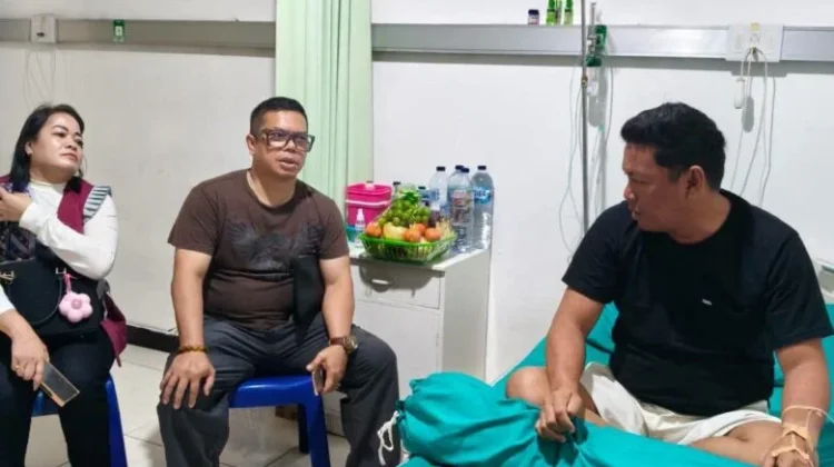 Kunjungi Anggota yang Sakit, Kapolres Boltim Berikan Dukungan Moril