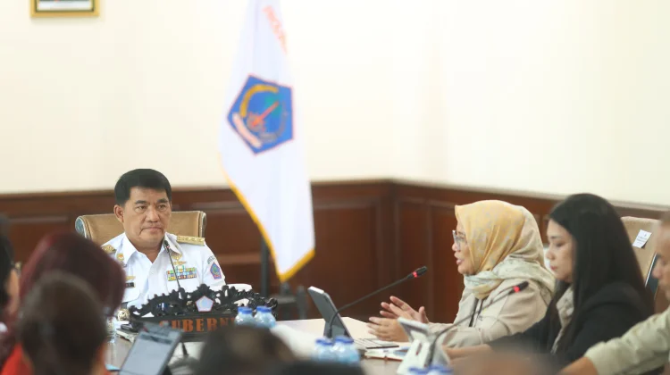 Sinergi Gubernur Yulius Dengan Pusat Hasilkan 10.800 Bedah Rumah di Sulut