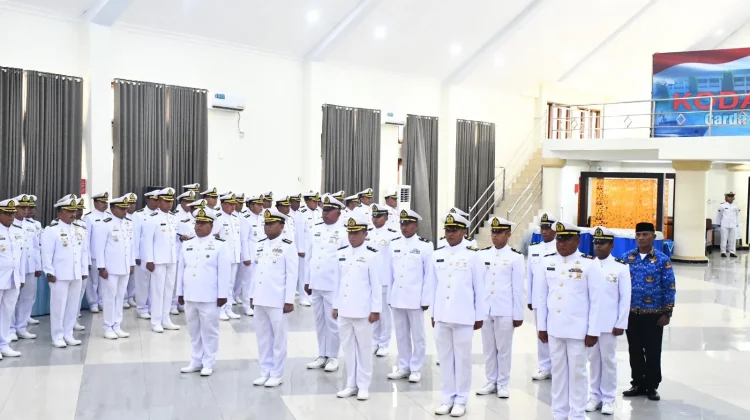 Hari Kesaktian Pancasila, 13 Perwira dan 1 ASN Kodaeral VIII Naik Pangkat