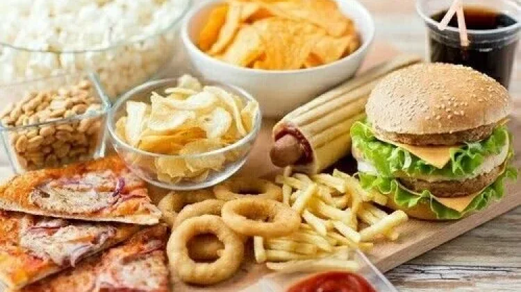 Enam Makanan yang Perlu Dibatasi demi Kesehatan Ginjal