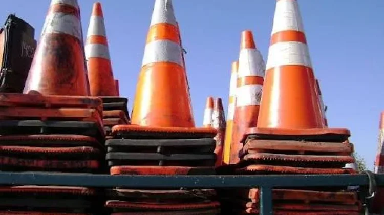 Traffic Cone, Perangkat Sederhana untuk Keselamatan Lalu Lintas