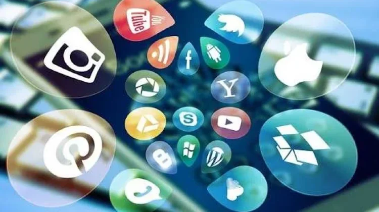 Aman Bermedia Sosial di Era Digital