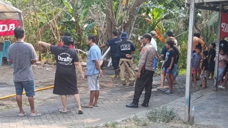 Gerak Cepat Polsek Mapanget dan Damkar Tangani Kebakaran Lahan di Paniki Atas