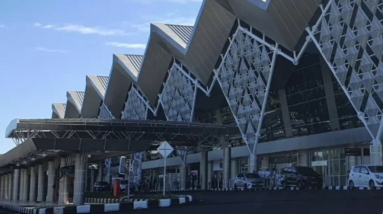Kebakaran Padam, Bandara Sam Ratulangi Manado Kembali Normal