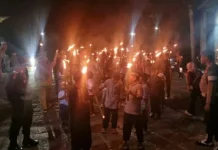 Polisi Kawal Pawai Obor di Melonguane