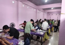 Salehe Gandeng Mahasiswa KKN UMMA Gelar Sunatan Massal