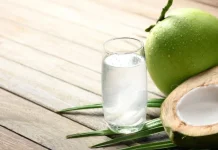 Manfaat Air Kelapa Muda untuk Berbuka Puasa