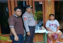 Polsek Miangas Gelar Patroli Jalan Kaki dan Dialogis