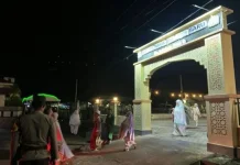 Polsek Kema Kawal Sholat Tarawih di Masjid