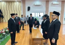 Marsono Lantik 9 Anggota Majelis Pengawas Daerah Notaris Minahasa Utara