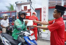 Pertamina Patra Niaga  Sulawesi Berbagi Takjil di 178 SPBU