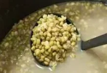 Manfaat Air Rebusan Kacang Hijau, Sehat Alami