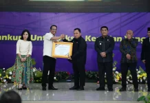Minahasa Terima Penghargaan Menteri Hukum atas Posbankum Desa