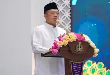 Menteri Nusron Berikan Tausiah di Buka Bersama TNI AL