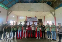 Sat Binmas Polres Tomohon Bekali Anggota Linmas