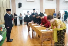 Hendrik Pagiling Lantik Pejabat Non Manajerial dan Notaris di Sulawesi Utara