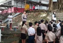 Kapolsek Wanea Edukasi Kamtibmas di SMP Negeri 4 Manado