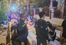 Polsek Singkil Kawal Tradisi Sahur Bareng Warga Ketang Baru