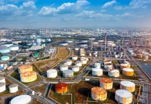 Harga Minyak Sentuh 100 Dolar, Pasar Saham Global Melemah