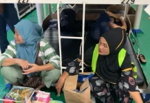 Pedagang Asongan Dukung Aturan Rompi di Pelabuhan Manado saat Arus Mudik