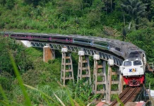 7 Jalur Kereta Api Terindah di Indonesia