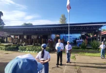 Pimpin Upacara di SMA Negeri 1 Tomohon, Febry Sampaikan Instruksi Mendikdasmen