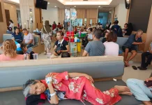 Gempa M 7,6 Guncang Manado, Ratusan Pasien RS Siloam Dievakuasi ke Lobi