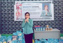 Bakti Sosial PKK Manado di Puskesmas Bailang