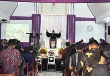 Jemaat GMIM Petra Poopoh Hayati Makna  Ibadah Jumat Agung