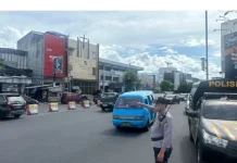 Polsek Malalayang Cegah Kemacetan di Jalan Raya