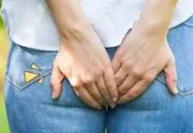 Mitos atau Fakta: Benarkah Mengantongi Batu Kecil Bisa Menunda Rasa BAB?