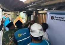 PLN UID Suluttenggo Hadirkan Terang lewat Aksi Sosial "Light Up The Dream" di Tomohon