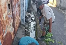Jumat Pagi Bersih, Camat Sario Ajak Warga Peduli Lingkungan
