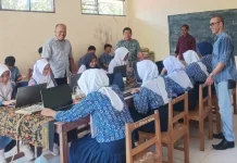 Kemenag Minut Monitoring Ujian di MTs Fathul Jannah Nain Kecamatan Wori