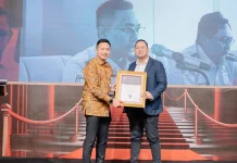 Kakanwil Ramdhani Raih Penghargaan Architect of Border Citizenship Solution