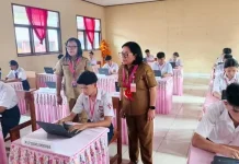 Sukses dan Lancar, Dinas Pendidikan Minut Kawal TKA SMP