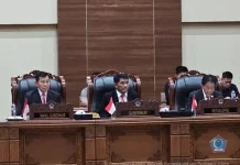 Hadiri Paripurna DPRD, Kemenkum Sulut Dukung Penguatan Kinerja Pemerintah Daerah