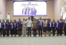 Walikota Hengky Honandar  di Pelantikan PDGI Bitung