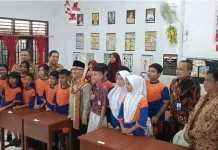 Wamendikdasmen Tinjau Pelaksanaan TKA di Manado