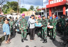 Dankodaeral VIII Serahkan Bantuan Kepada Korban Kebakaran Kairagi Weru