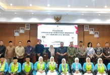Robby Dondokambey Lepas 17 Calon Jamaah Haji Kabupaten Minahasa